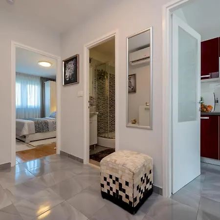 Libor Apartman * Split